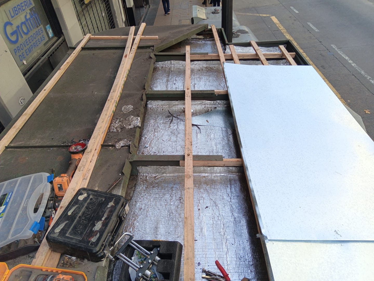 Reparacion de Techo de Chapa - D&L Construcciones